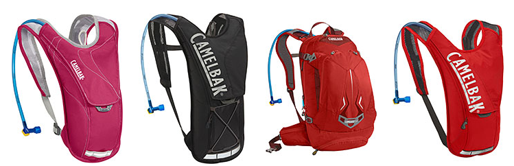 Billedet viser fire forskellige Camelbak tasker, nemlig Charm, Classic, H.A.W.G NV og den populære Hydrobak.