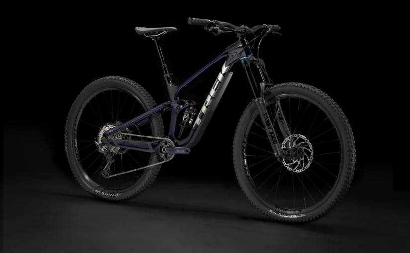 Trek Slash: Downhill-dominans og fartkontrol